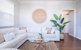 Kings Beach Coastal Getaway, Bring The Dog!